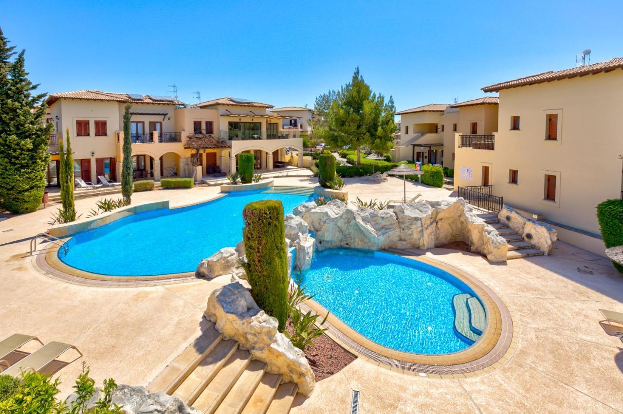 2 Bedroom Apartment Thalassa With Sea And Sunset Views, Aphrodite Hills Resort Kouklia Buitenkant foto