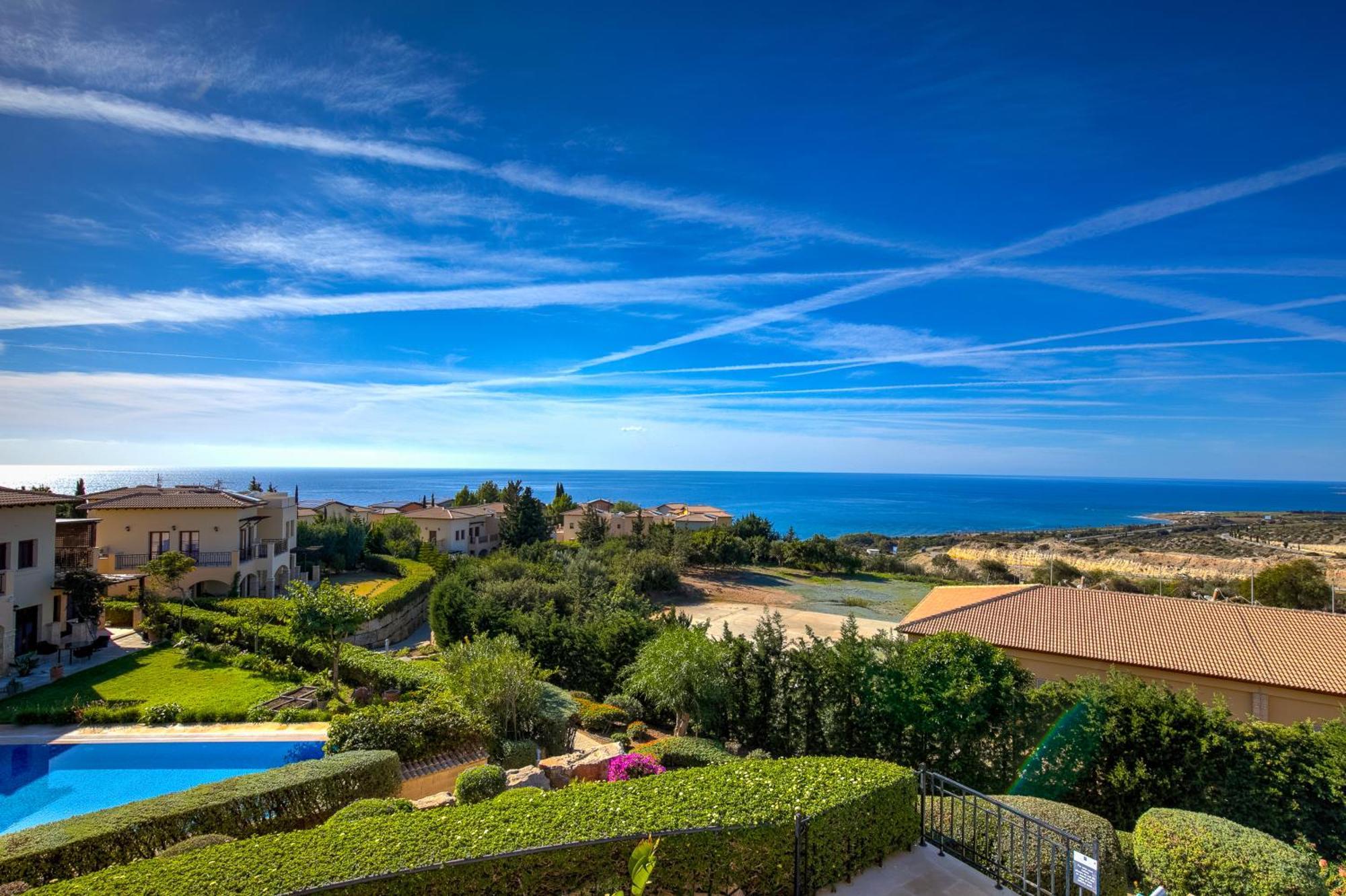 2 Bedroom Apartment Thalassa With Sea And Sunset Views, Aphrodite Hills Resort Kouklia Buitenkant foto